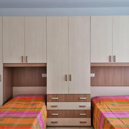 Apartment By Near Di
